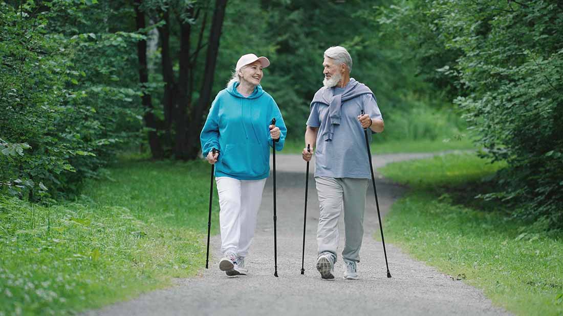 Запоры у пожилых людей — причины и решение 